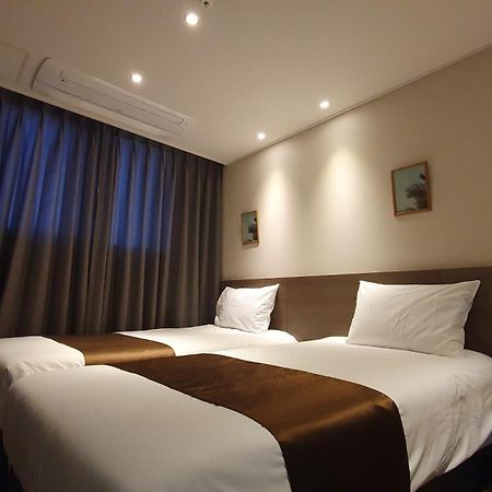 Grandmillions Hotel Seogwipo Esterno foto