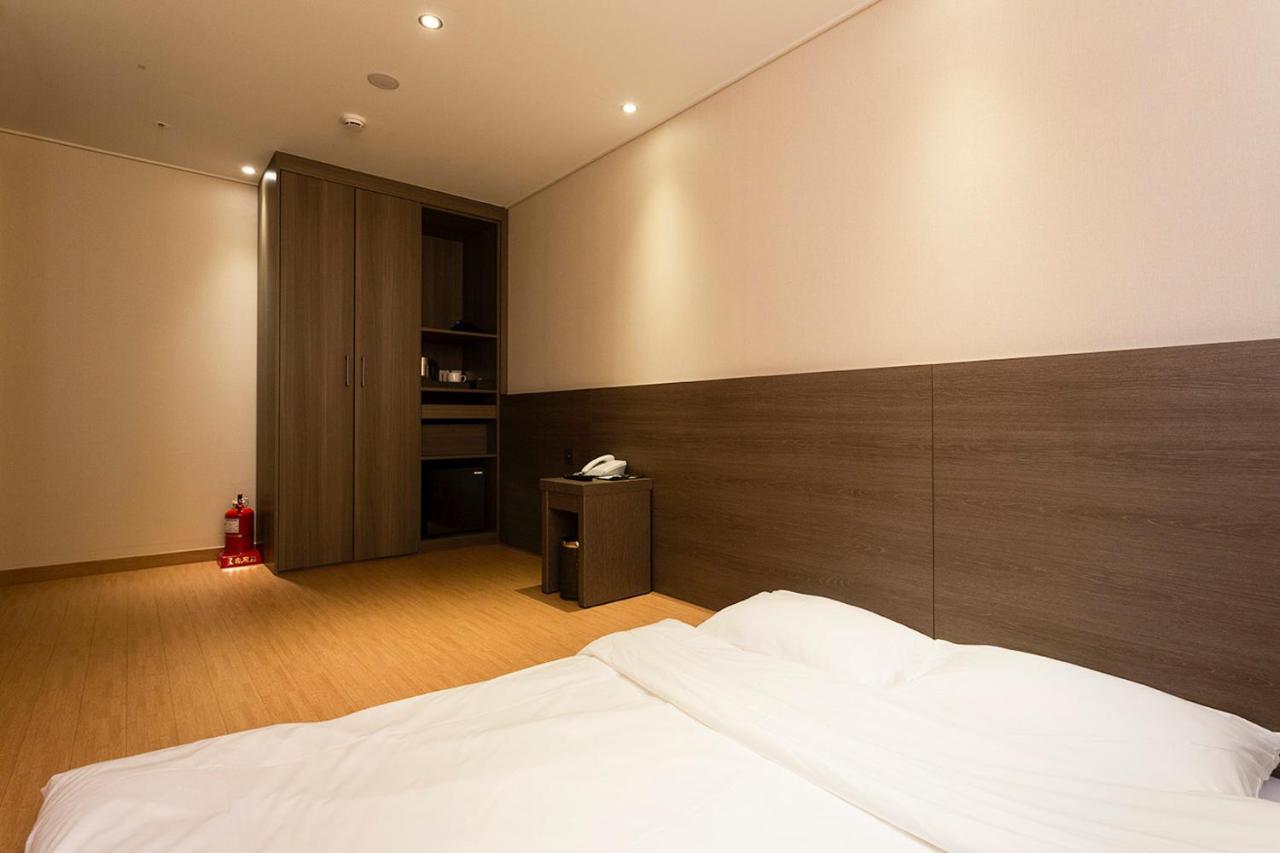 Grandmillions Hotel Seogwipo Esterno foto